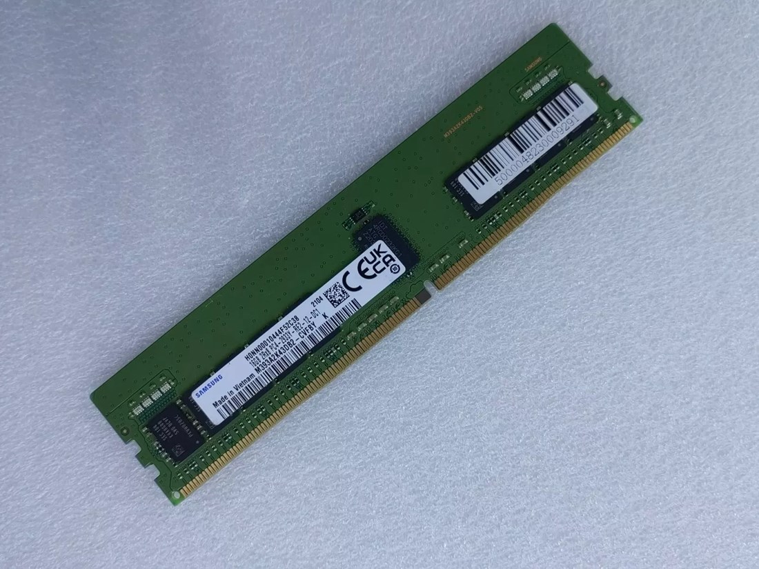 SAMSUNG - M378A2K43DB1-CVF [DDR4 PC4-23400 16GB]×2 16GB DDR4 PC4-23400 DIMM (Samsung M378A2K43DB1-CVF