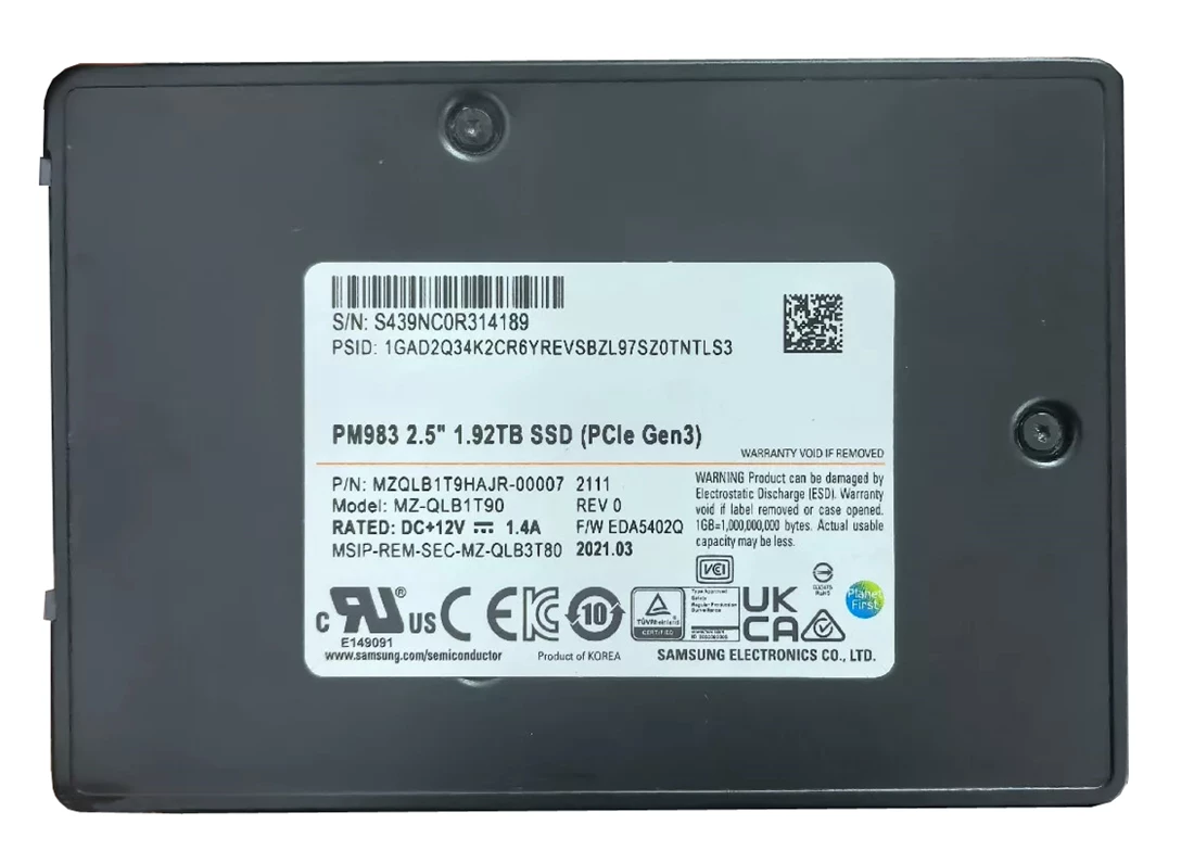 Samsung MZQLB1T9HAJR-00007 1.92TB PM983 Pci-E 3.0 X4 U.2 2.5inch Samsung MZQLB1T9HAJR-00007 1.92TB PM983 Pci-E 3.0 X4 U.2 2.5inch