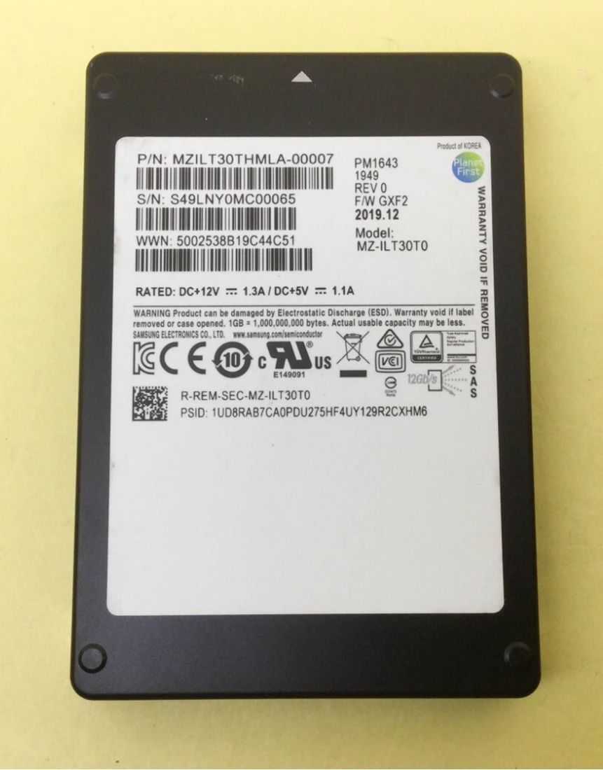 Samsung MZILT30THMLA-00007 30.72TB PM1643 SAS 12Gbs 2.5inch Ssd