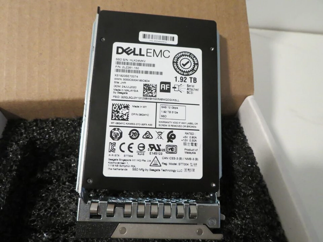 Dell 8G4YC 1.92TB SSD SAS RI 12Gbps Hot-Plug Drive with 14G Kit