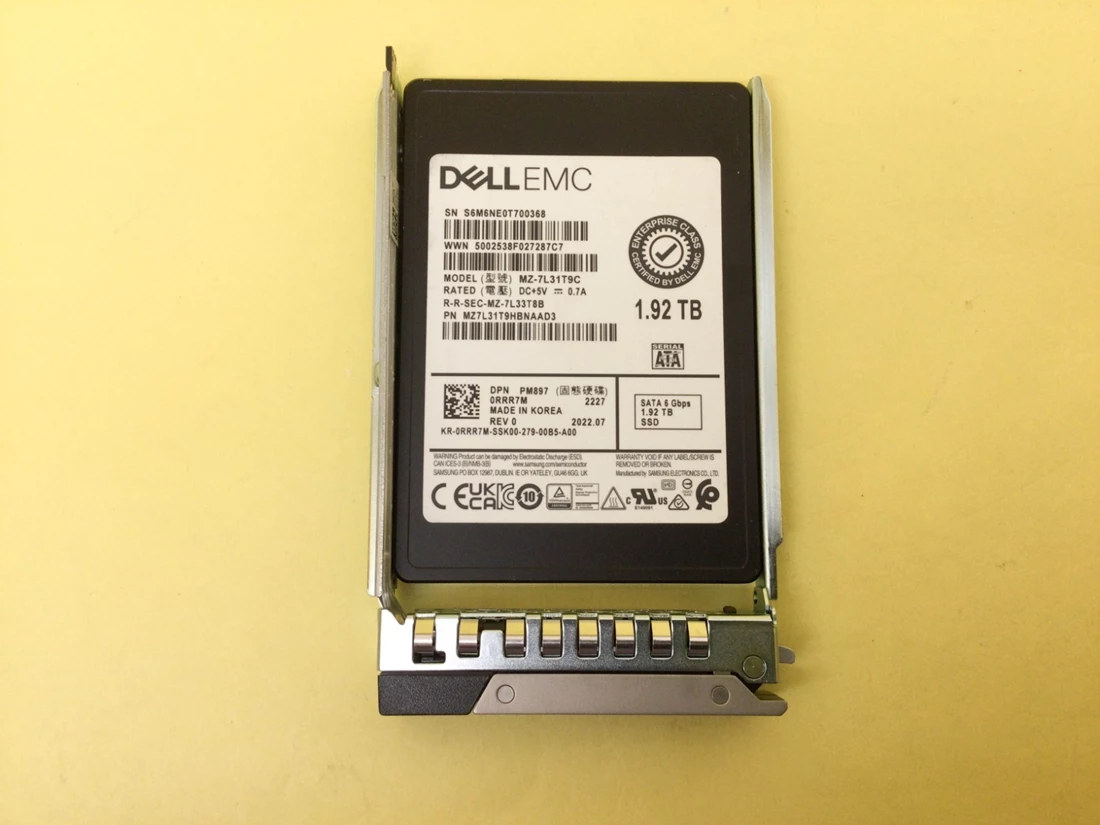 Dell RRR7M 1.92TB SSD SATA Mix Use 6Gbps 512e 2.5in Hot-plug Drive
