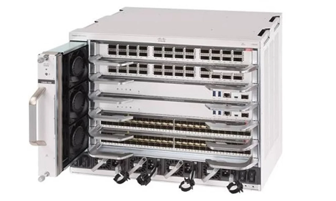 Cisco C9606R Catalyst 9600 Series 6 Slot Chassis