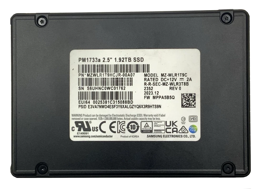 Samsung PM1733a MZWLR1T9HCJR 1.92TB 2.5inch PCIe 4.0 NVMe SSD