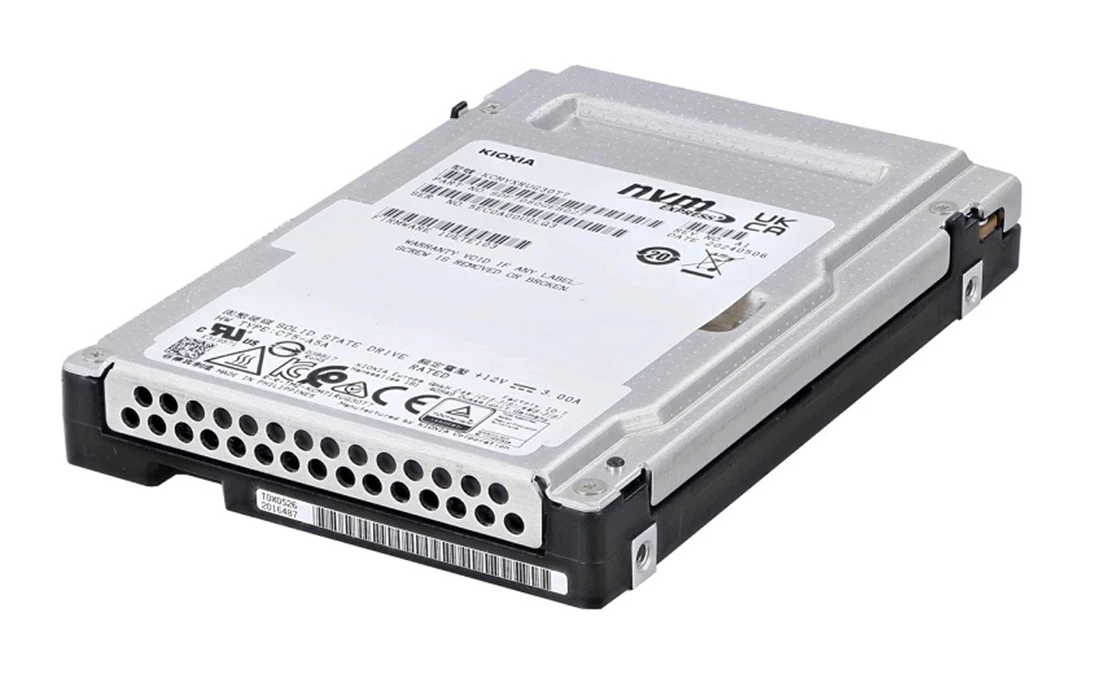 Kioxia KCMYXRUG30T7 30.72TB NVMe PCIe Gen5 U3 SIE 1 Dwpd Enterprise SSD