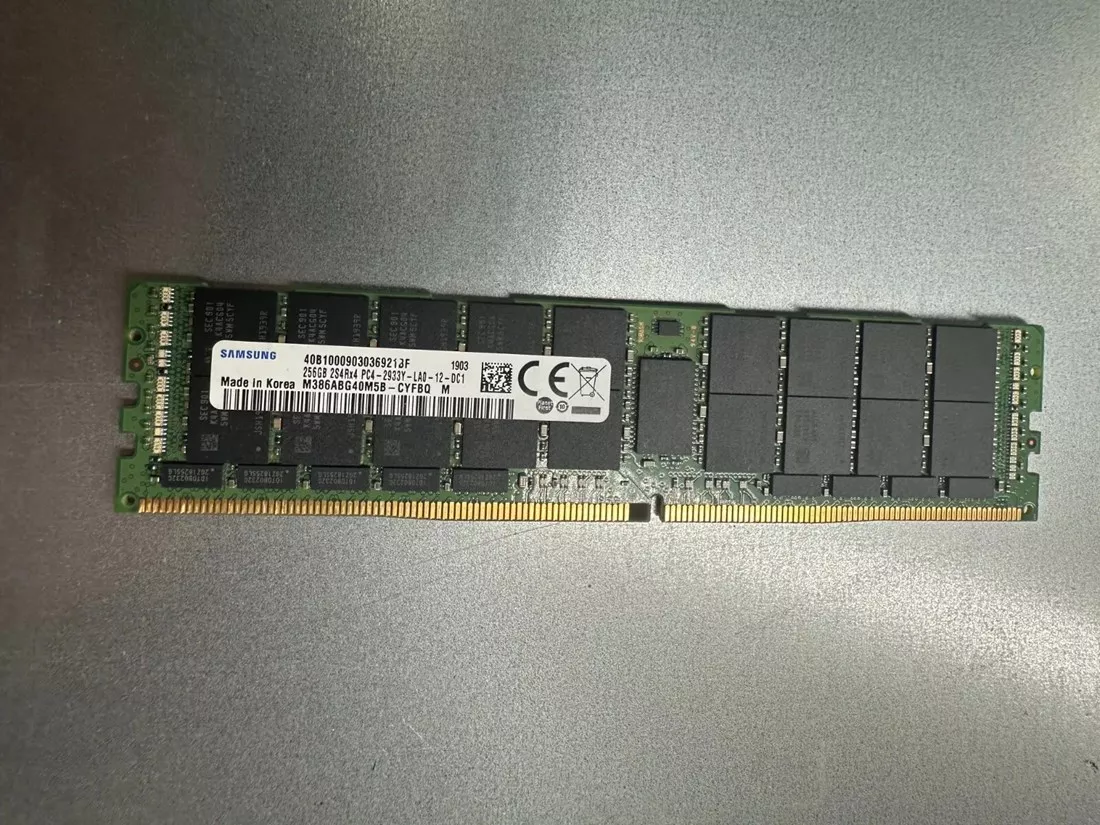 Samsung M386ABG40M5B-CYFB0 256GB PC4-23400 DDR4-2933Mbps 8RX4 ECC Memory 