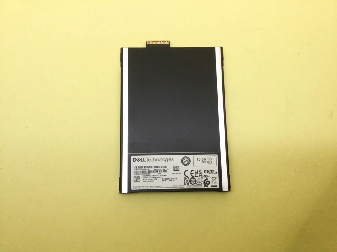 Dell RRYKC 15.36TB PCIe 5.0 E3.S NVMe Read Intensive Solid State Drive