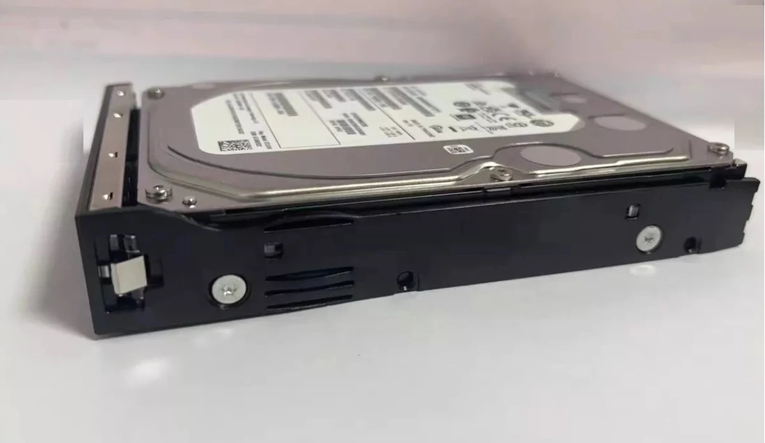 HPE P54556-001 Hard Hrive Business Critical 20 TB SAS 12Gb/s New F/s