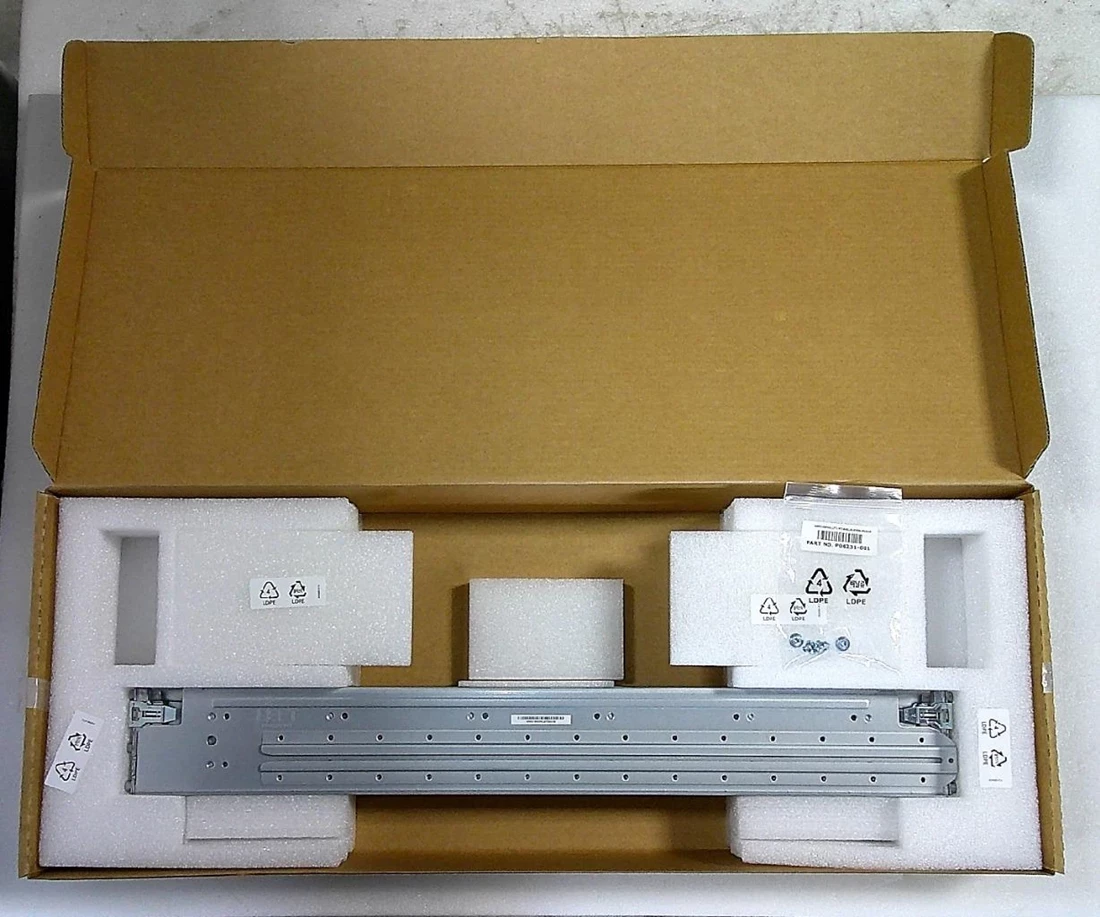 HPE P03158-002 Apollo d6500 Gen10 Plus rail kit.