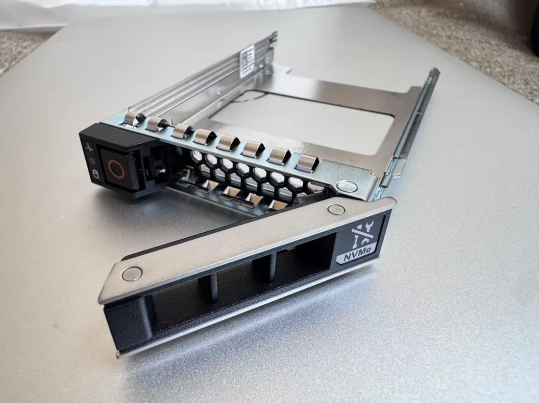 Dell MKC9M 2.5in SAS SATA NVMe Drive Carrier Tray