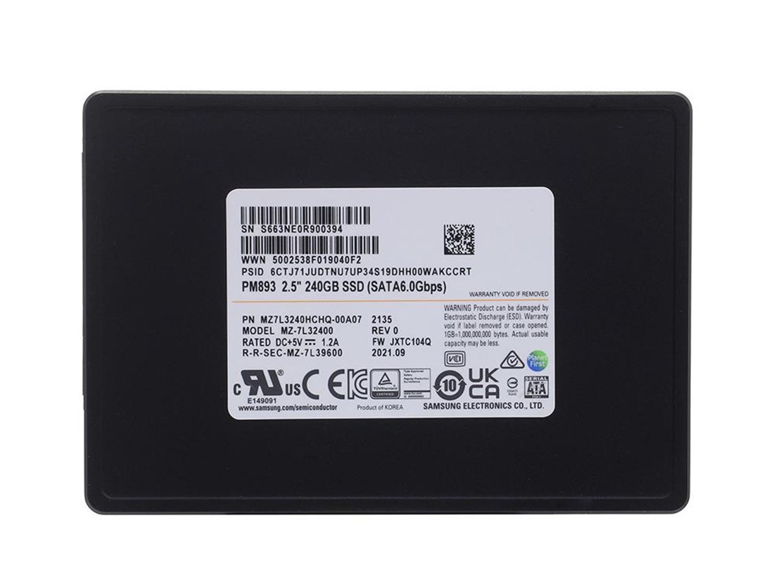 Samsung PM893 MZ-7L32400 - SSD - 240 GB - SATA 6Gb/s Brand New