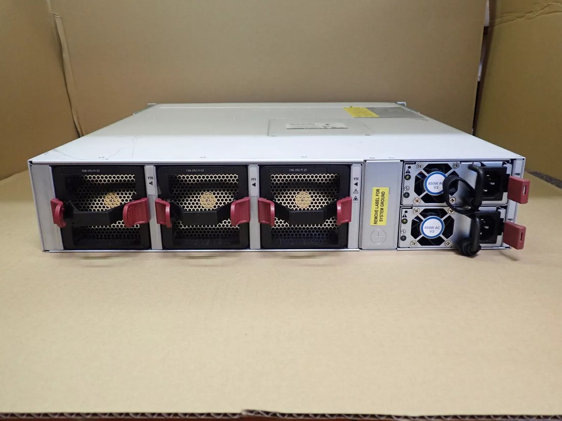 Cisco 8102-64H-O 8000 Series 8102 Router - Rack-mountable
